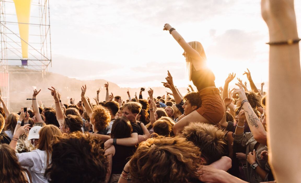 How to Survive a Summer Music Festival — Heat, Crowds and Long Days