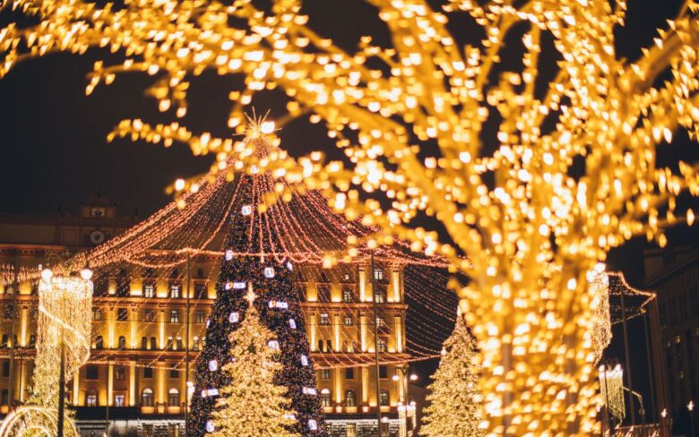 Best Holiday Light Festivals in the USA – Winter Illuminations Worth Travelling For