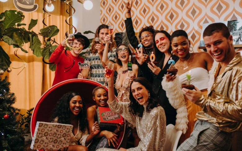 What to Wear to a New Year’s Eve Festival – The Complete Outfit Guide
