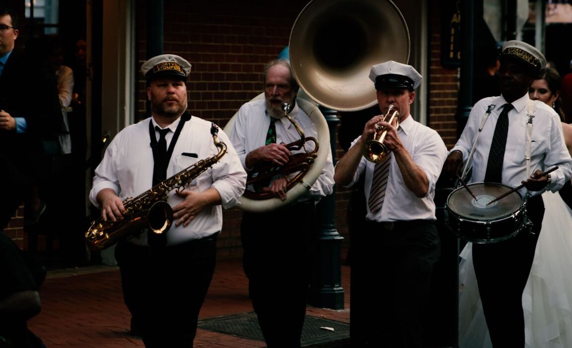 New Orleans Jazz and Heritage Festival — The Complete Guide